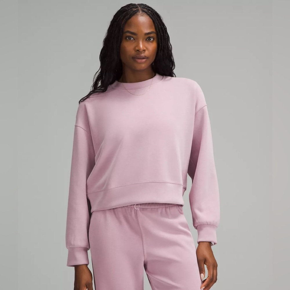 LuluLemon Softstreme Perfectly Oversized Cropped Crew in Rose Blush
